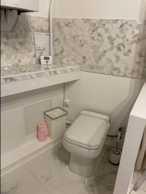 Guest Room Nearby Champs Elysees Paris Exterior foto